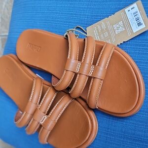 Sz 8- OluKai Tiare Leather Slides Sandals Fox Brown W/ White Stitching, EU 38